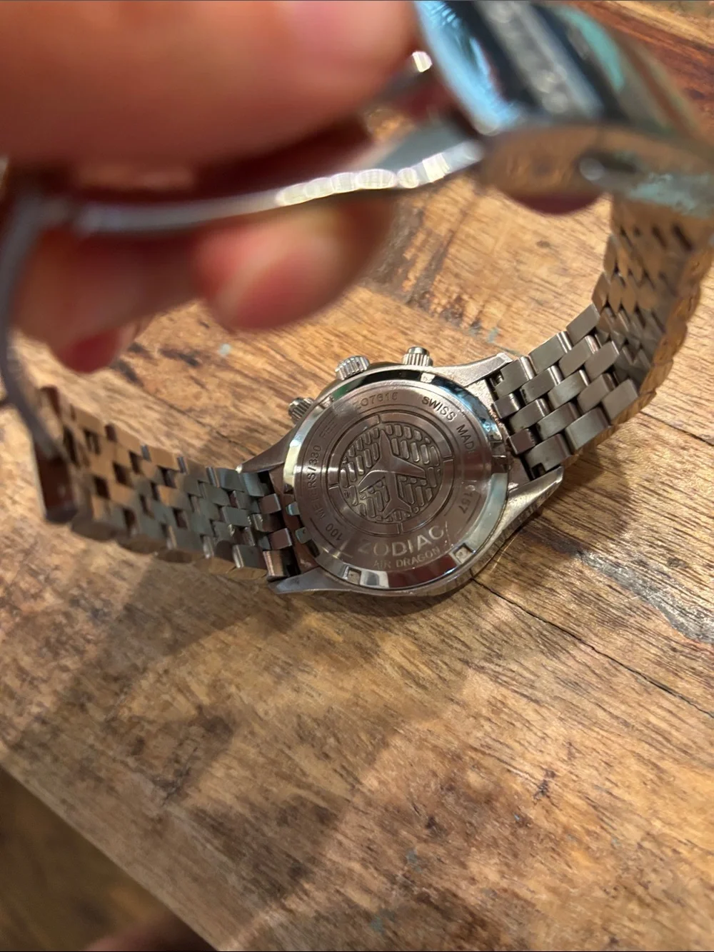 Ladies Zodiac Streamline Watch Mother of Pearl Dial MSRP $ 325 Stainless Steel